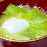 柔らか甘い★「春キャベツと落とし卵の味噌汁」